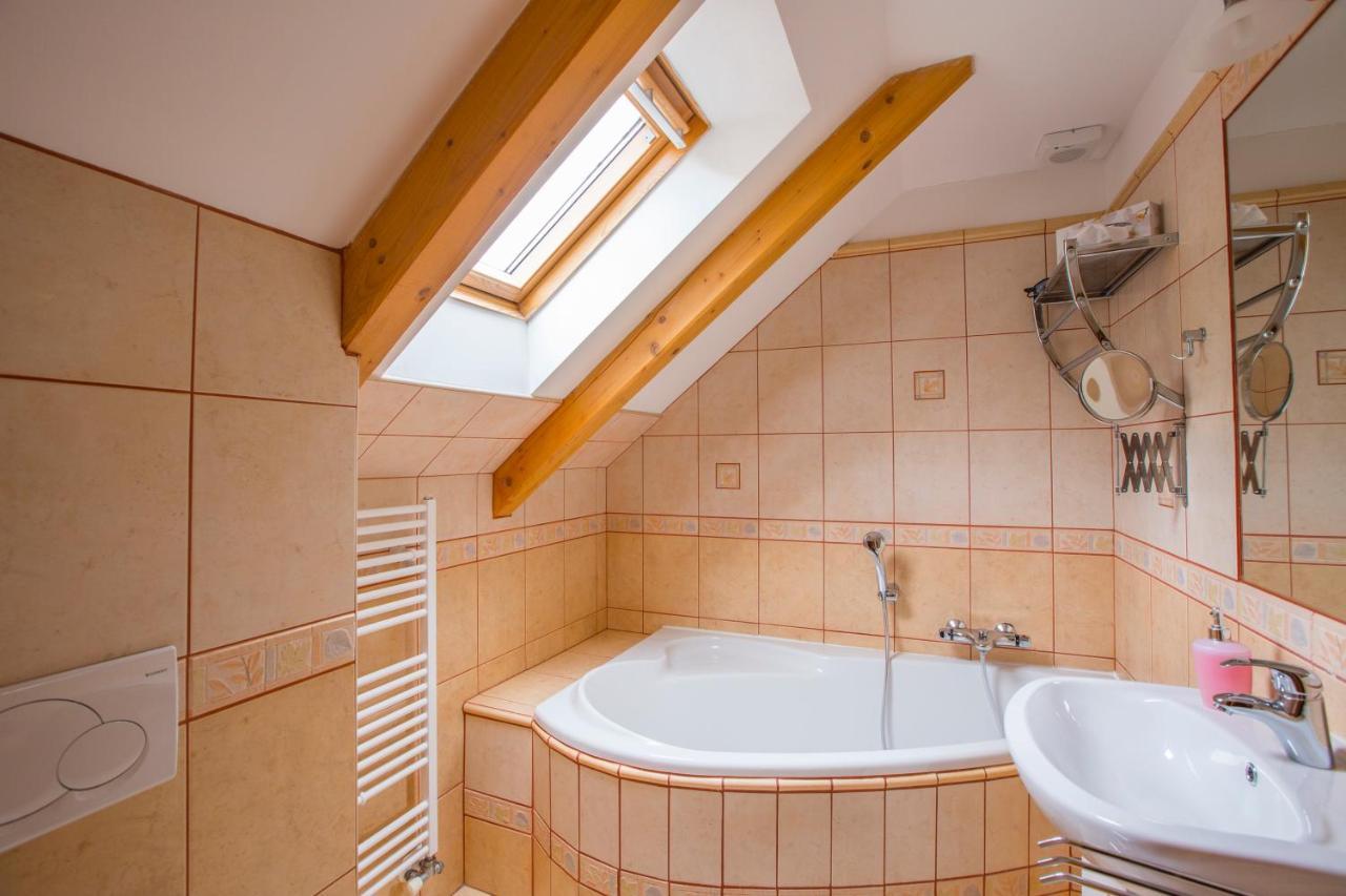 Happy House Apartments & Sauna Špindlerŭv Mlýn Dış mekan fotoğraf